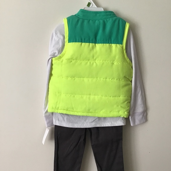 Toddler Boys 3 Piece Set - Picture 2 of 9